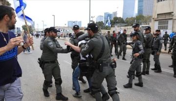 شرطة الاحتلال تعتقل 3 ناشطين إسرائيليين في احتجاجات على الإبادة بغزة