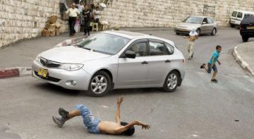 مستوطن يدهس طفلا في حوارة جنوب نابلس مستوطن يدهس طفلا في حوارة جنوب نابلس