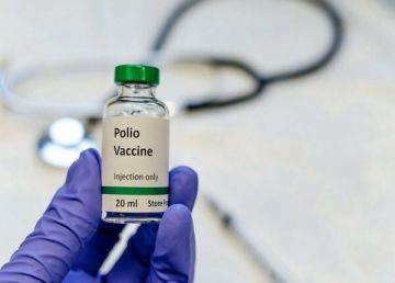 منع إدخال اللقاحات يهدد 602 ألف طفل بالإصابة بالشلل الدائم