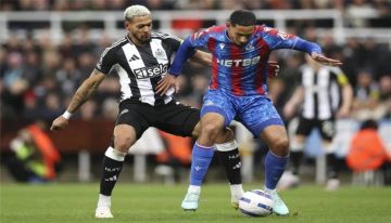 نيوكاسل يكتسح كريستال بالاس بخماسية