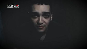 فيديو الأسير الصهيوني لدى القسام عيدان ألكسندر: نعتقد أننا سنعود للديار أمواتا ولا أمل لدينا