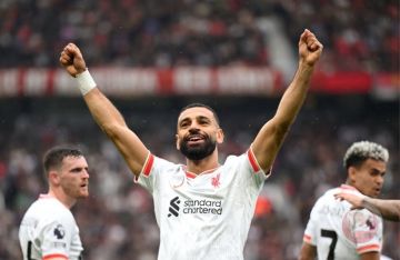 رسميا.. محمد صلاح يوقع عقدا جديدا مع ليفربول