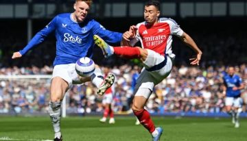 إيفرتون يعطل أرسنال.. ويسدي معروفا لليفربول