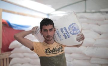 الاونروا تعلن انتهاء مخزونات الطحين لديها في قطاع غزة