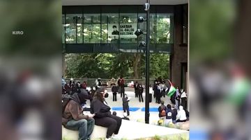 حمل كاميرا أثناء قتل موظفي سفارة إسرائيل بواشنطن ولحق بالضحية وهي تزحف هاربة.. تفاصيل وادعاءات مروعة تكشفها مصادر حمل كاميرا أثناء قتل موظفي سفارة إسرائيل بواشنطن ولحق بالضحية وهي تزحف هاربة.. تفاصيل وادعاءات مروعة تكشفها مصادر