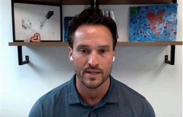 استقالة جيك وود مدير مؤسسة غزة الإنسانية المدعومة أمريكيا