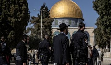 710 مستوطنين يقتحمون المسجد الأقصى بذكرى احتلال القدس 710 مستوطنين يقتحمون المسجد الأقصى بذكرى احتلال القدس