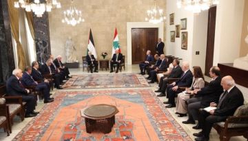 بيان مشترك: عباس وعون يتفقان على لجنة للمخيمات ويؤكدان حصر السلاح بدولة لبنان