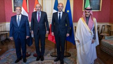 وزراء خارجية عرب يبحثون بباريس جهود إنهاء حرب غزة وحل الدولتين وزراء خارجية عرب يبحثون بباريس جهود إنهاء حرب غزة وحل الدولتين