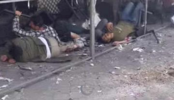 25 شهيدا في قصف طيران الاحتلال مطعما وسوقا شعبيا غرب مدينة غزة 25 شهيدا في قصف طيران الاحتلال مطعما وسوقا شعبيا غرب مدينة غزة