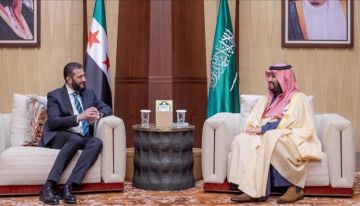 ابن سلمان يؤكد للشرع التزام السعودية بدعم أمن سوريا واستقرارها ابن سلمان يؤكد للشرع التزام السعودية بدعم أمن سوريا واستقرارها