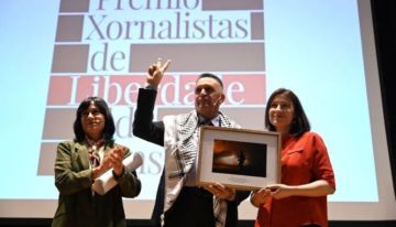 نقيب الصحفيين يتسلم جائزة حرية الصحافة في غاليسيا الإسبانية
