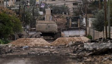 الاحتلال يواصل عدوانه على مدينة جنين ومخيمها لليوم الـ115 على التوالي الاحتلال يواصل عدوانه على مدينة جنين ومخيمها لليوم الـ115 على التوالي