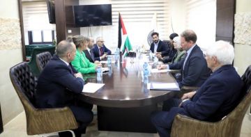 النائب العام يبحث سبل تعزيز التعاون مع وفد من مكافحة المخدرات وإنفاذ القانون