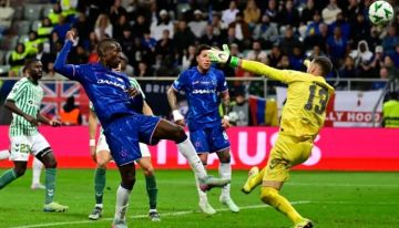 تشيلسي يكتسح بيتيس ويتوج بدوري المؤتمر الأوروبي