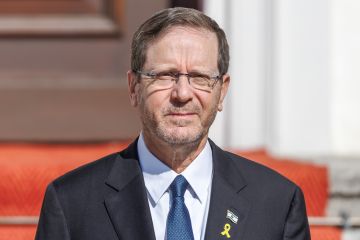 الرئيس الإسرائيلي: لن نتخلى عن أي أسير سواء كان يحمل جواز سفر واحدا أو اثنين