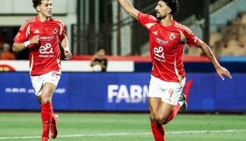 رباعية الفلسطيني أبو علي تقود الأهلي لتتويج بلقب الدوري المصري رباعية الفلسطيني أبو علي تقود الأهلي لتتويج بلقب الدوري المصري