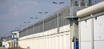 استشهاد الأسير عمرو عودة من غزة بسجون الاحتلال