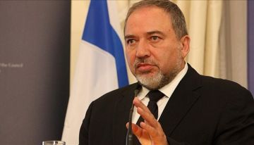 ليبرمان مصدوم جراء استمرار إطلاق الصواريخ من اليمن على إسرائيل ليبرمان مصدوم جراء استمرار إطلاق الصواريخ من اليمن على إسرائيل