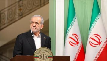 الرئيس الإيراني: لن ننهي برنامجنا النووي السلمي كاملا الرئيس الإيراني: لن ننهي برنامجنا النووي السلمي كاملا