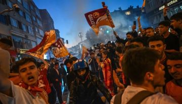 غلطة سراي بطلا للدوري التركي للمرة الـ25 في تاريخه