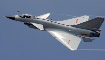صحيفة تكشف.. قلق إسرائيلي من احتمال امتلاك إيران مقاتلات صينية صحيفة تكشف.. قلق إسرائيلي من احتمال امتلاك إيران مقاتلات صينية