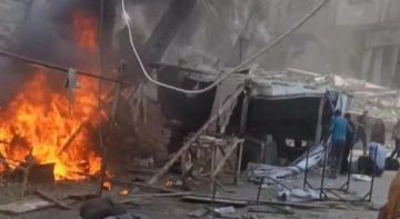 عشرات الشهداء والإصابات إثر قصف الاحتلال مخيم الشاطئ ومنتظري المساعدات في خان يونس عشرات الشهداء والإصابات إثر قصف الاحتلال مخيم الشاطئ ومنتظري المساعدات في خان يونس