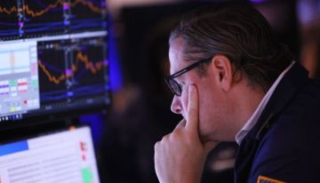 مؤشرات وول ستريت تتكبد خسائر تحت وطأة توترات الشرق الأوسط