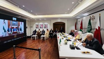 عباس: على حماس تسليم الرهائن والتخلي عن حكم غزة عباس: على حماس تسليم الرهائن والتخلي عن حكم غزة