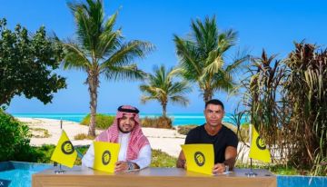 قصة عقد رونالدو.. 16 عامل منزلي وطائرة و2.5 مليون ريال يوميا