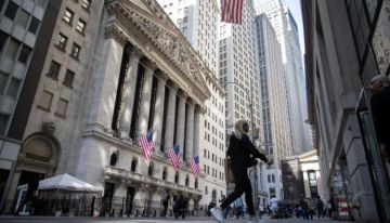 مؤشرات وول ستريت ترتفع بدعم من بيانات تشير لصمود سوق العمل