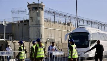 حماس تحذر من خطورة وضع الأسرى بسجون إسرائيل وتدعو لوقف الجرائم