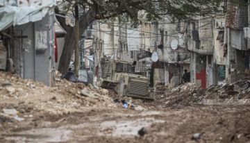 الاحتلال يواصل عدوانه على مدينة طولكرم ومخيميها لليوم الـ135 تواليا الاحتلال يواصل عدوانه على مدينة طولكرم ومخيميها لليوم الـ135 تواليا