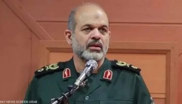 إيران تسارع لتعيين قائدي الحرس الثوري ورئيس هيئة الأركان إيران تسارع لتعيين قائدي الحرس الثوري ورئيس هيئة الأركان