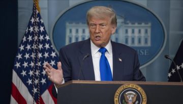 ترامب يوقف جهود تخفيف العقوبات عن إيران بعد تصريحات خامنئي