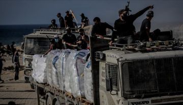 العمليات الحكومية تؤكد إيصال عدد محدود من شاحنات المساعدات الإنسانية لغزة