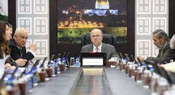 مجلس الوزراء: تشكيل خطط طوارئ في محافظات الضفة للتعامل مع الأزمة الحالية مجلس الوزراء: تشكيل خطط طوارئ في محافظات الضفة للتعامل مع الأزمة الحالية