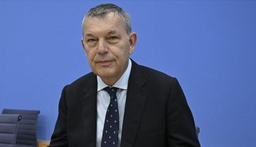 لازاريني: آلية المساعدات الجديدة بغزة بغيضة وتزهق الأرواح لازاريني: آلية المساعدات الجديدة بغزة بغيضة وتزهق الأرواح