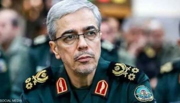 إيران تؤكد مقتل قائد أركان الجيش الإيراني