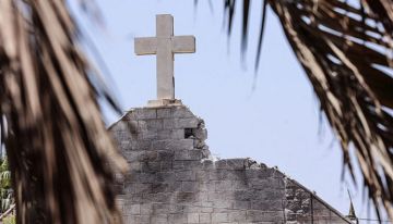 بعد قصف الكنيسة في غزة: البابا يطالب نتنياهو بوقف الحرب