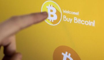 سعر بتكوين يحلق عاليا.. ورهان على 150 ألف دولار بنهاية العام