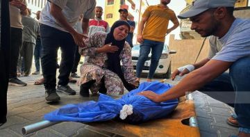 شهداء ومصابون إثر استهداف الاحتلال التوام وكنيسة دير اللاتين بغزة شهداء ومصابون إثر استهداف الاحتلال التوام وكنيسة دير اللاتين بغزة