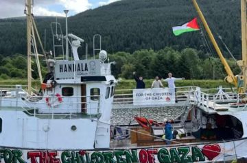 عقب تعرضها لمشكلات تقنية.. سفينة حنظلة تبحر مجددا إلى غزة