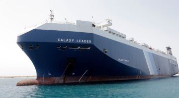 50 صاروخا وقنبلة أسقطتها مقاتلات إسرائيلية على موانئ ومحطة كهرباء والسفينة غالاكسي ليدر في اليمن