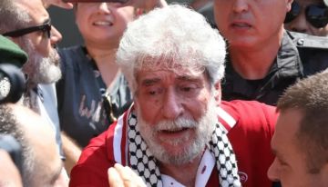 بعد 40 عاما سجنا في فرنسا.. وصول جورج عبد الله إلى لبنان بعد 40 عاما سجنا في فرنسا.. وصول جورج عبد الله إلى لبنان