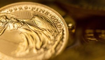 سعر الذهب يستقر مع تقييم المتداولين لاتفاق التجارة بين أميركا وأوروبا سعر الذهب يستقر مع تقييم المتداولين لاتفاق التجارة بين أميركا وأوروبا