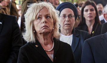 التماس للمحكمة العليا الإسرائيلية لتجميد قرار عزل المستشارة القضائية للحكومة