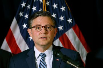 خلافا للتقارير الرسمية.. رئيس مجلس النواب الأمريكي يتهم حماس بسرقة المساعدات