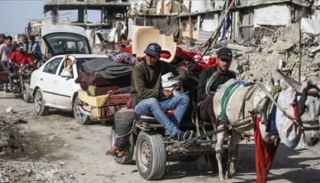 الجيش الإسرائيلي ينذر الفلسطينيين في خان يونس بإخلاء أماكنهم الجيش الإسرائيلي ينذر الفلسطينيين في خان يونس بإخلاء أماكنهم