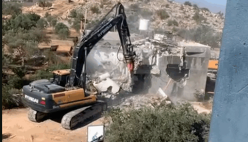 الاحتلال يهدم أربعة منازل وبركسين في شقبا شمال غرب رام الله الاحتلال يهدم أربعة منازل وبركسين في شقبا شمال غرب رام الله